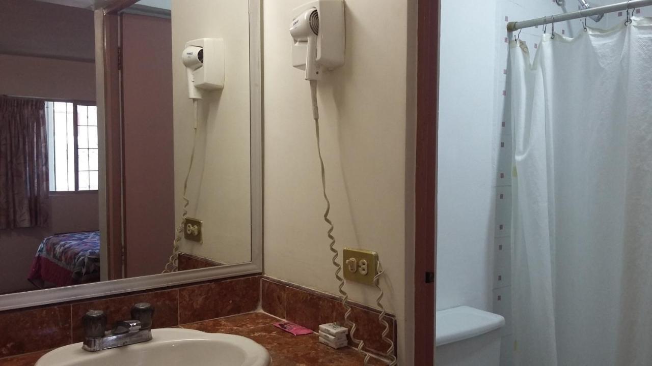 Hotel Posada Del Yaqui Ciudad Obregón Exteriör bild